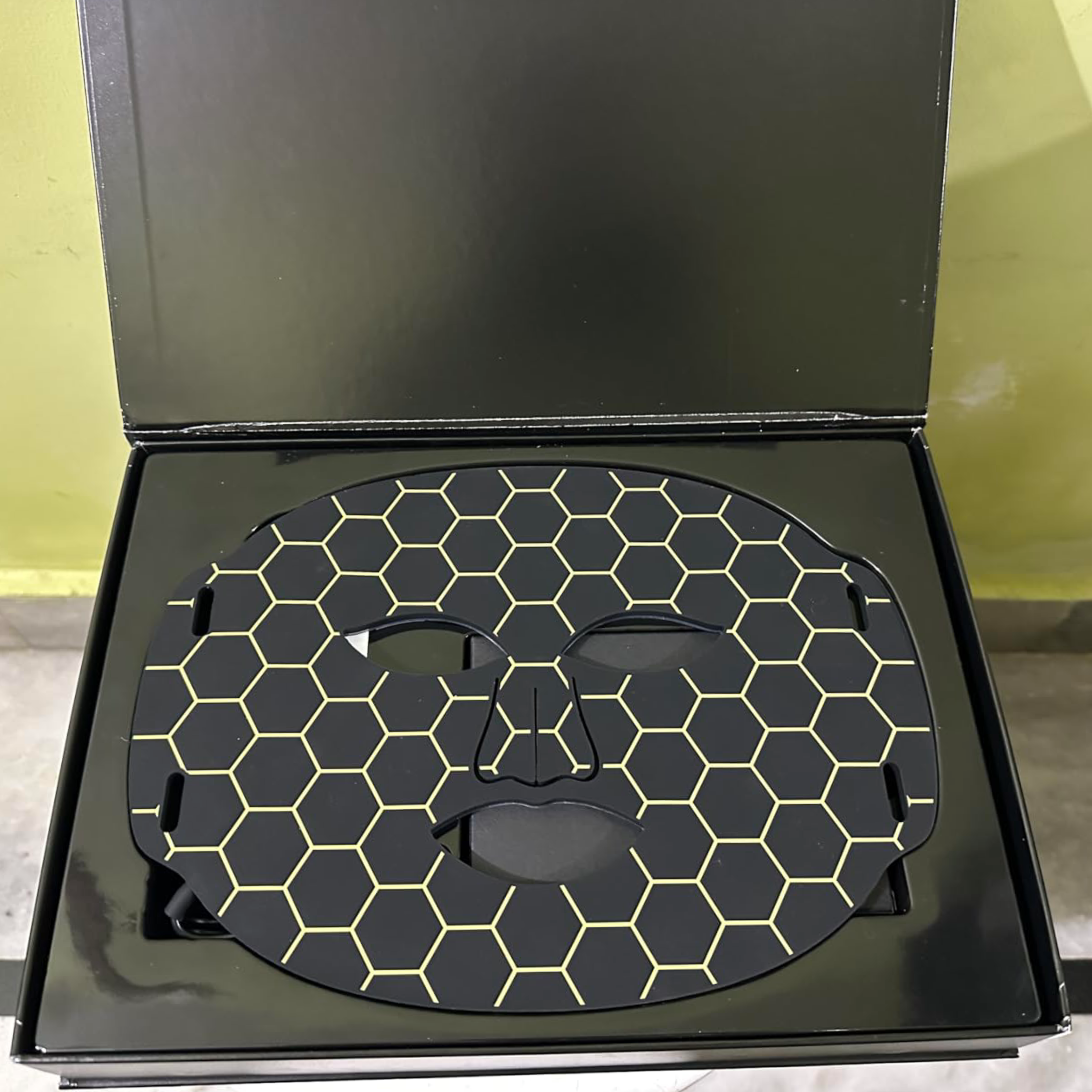 NuroDerma LED Light Mask reviews Chloe R.